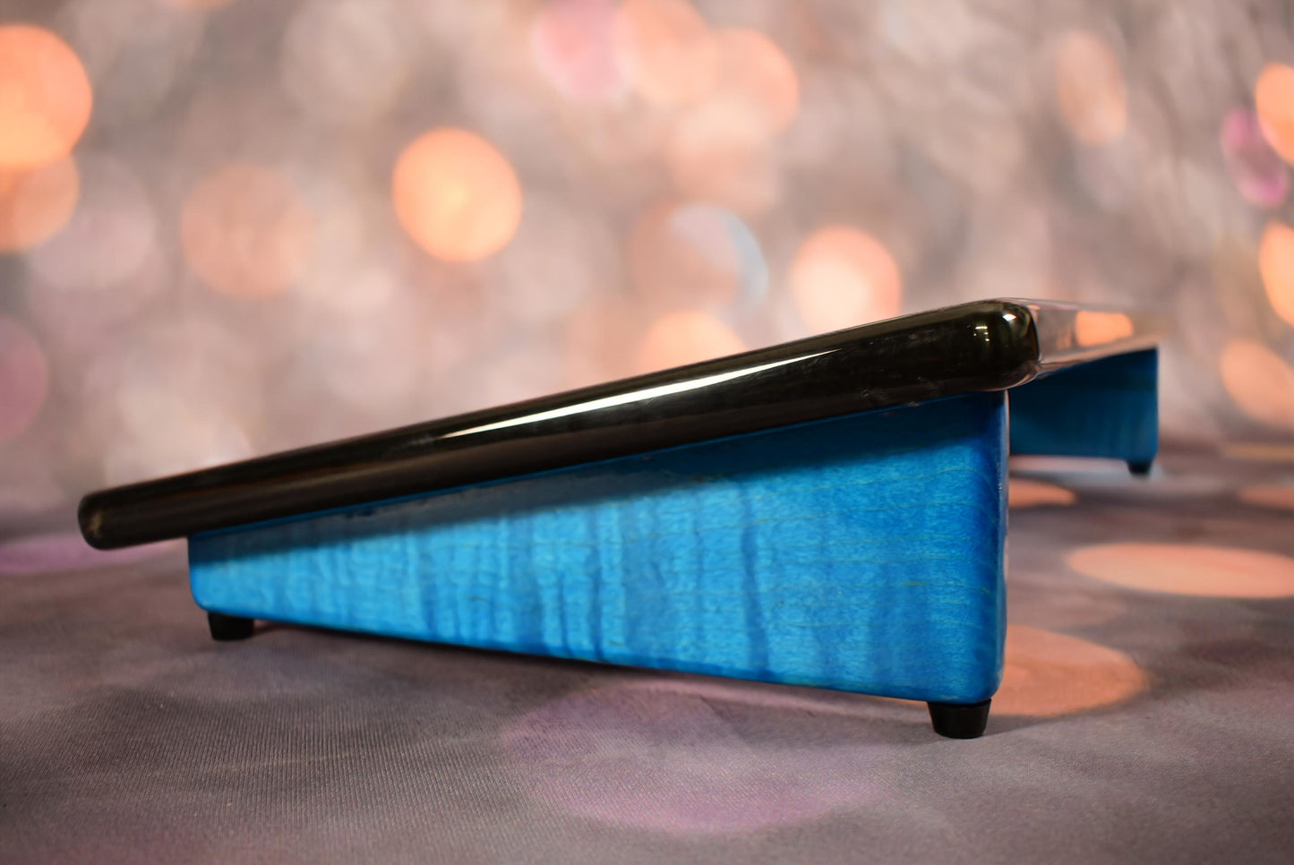 Wide Slanted Pacific Blue Burst